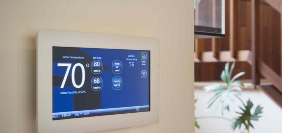 thermostat in home